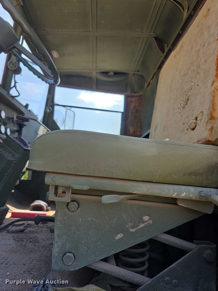 image for item EF3630 1990 BMY 5 Ton M923A2  flatbed truck