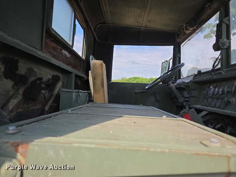 image for item EF3630 1990 BMY 5 Ton M923A2  flatbed truck