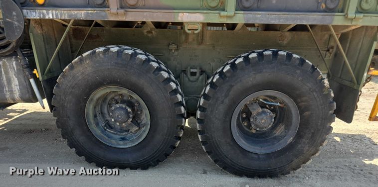 image for item EF3630 1990 BMY 5 Ton M923A2  flatbed truck