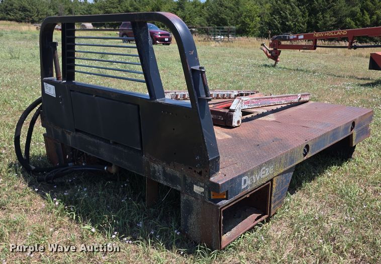 image for item EF3651 DewEze hydraulic bale bed