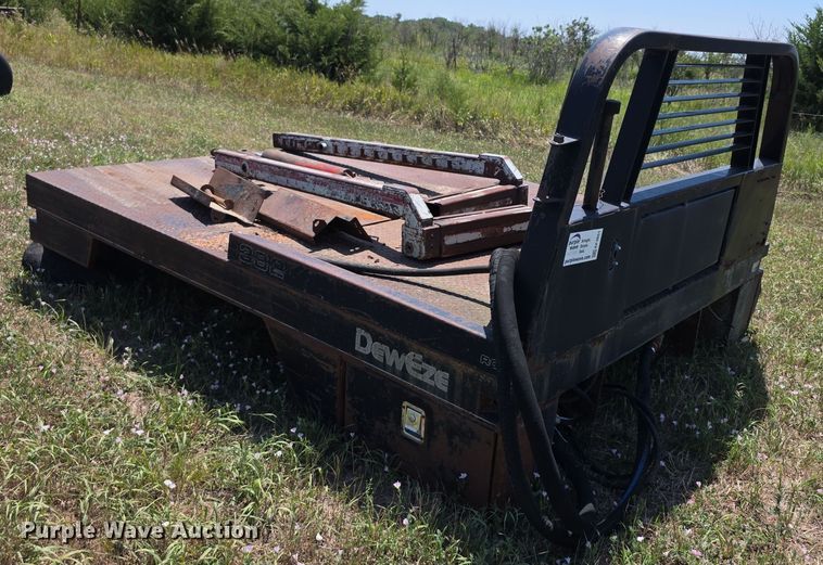 image for item EF3651 DewEze hydraulic bale bed