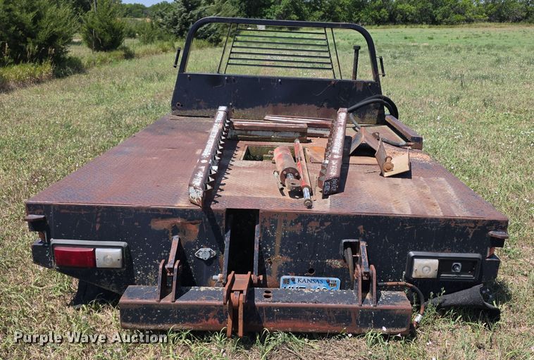 image for item EF3651 DewEze hydraulic bale bed