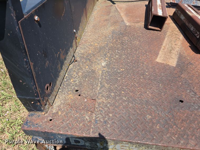 image for item EF3651 DewEze hydraulic bale bed