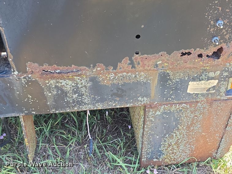 image for item EF3651 DewEze hydraulic bale bed