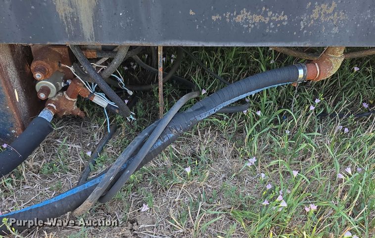 image for item EF3651 DewEze hydraulic bale bed