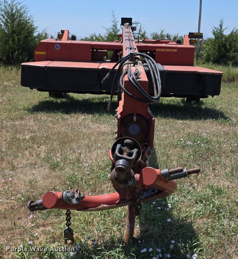 image for item EF3655 New Holland 1431 swather / windrower