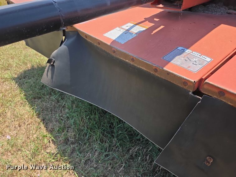 image for item EF3655 New Holland 1431 swather / windrower