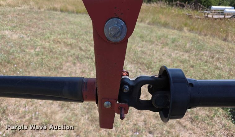 image for item EF3655 New Holland 1431 swather / windrower