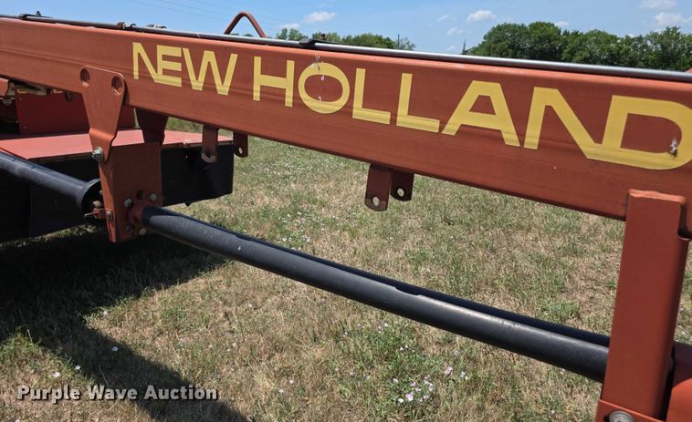 image for item EF3655 New Holland 1431 swather / windrower