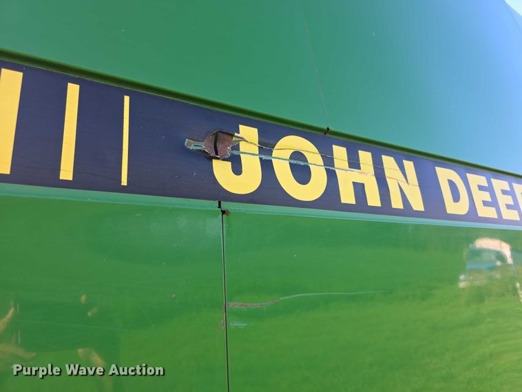 image for item EF3694 1990 John Deere 9500 combine