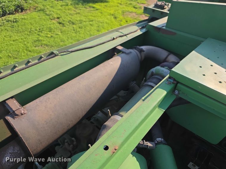 image for item EF3694 1990 John Deere 9500 combine