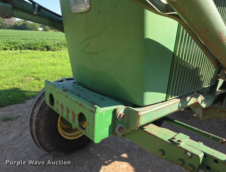 image for item EF3695 1985 John Deere 4450 tractor