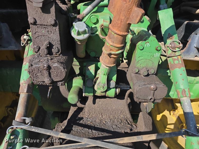 image for item EF3695 1985 John Deere 4450 tractor