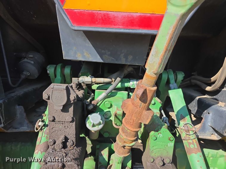 image for item EF3695 1985 John Deere 4450 tractor