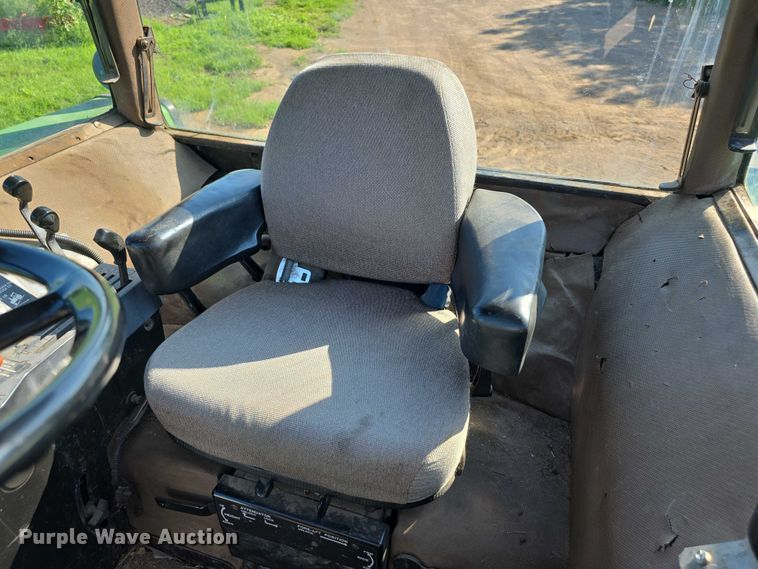 image for item EF3695 1985 John Deere 4450 tractor