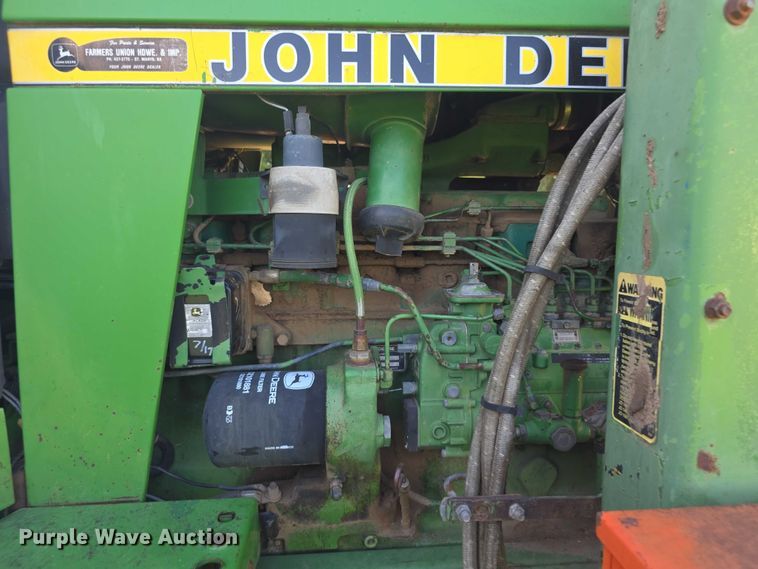 image for item EF3695 1985 John Deere 4450 tractor