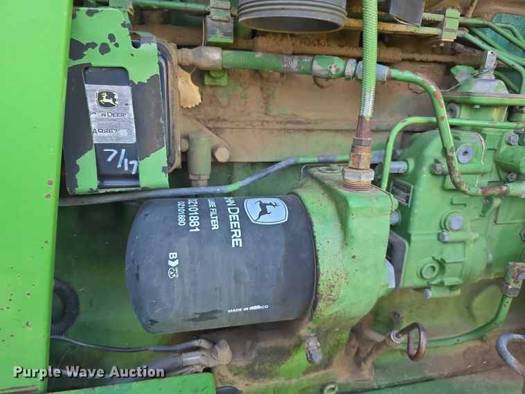 image for item EF3695 1985 John Deere 4450 tractor