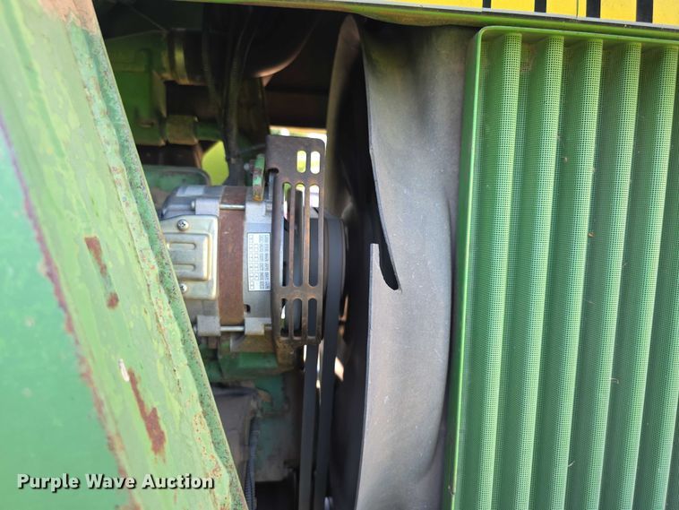 image for item EF3695 1985 John Deere 4450 tractor