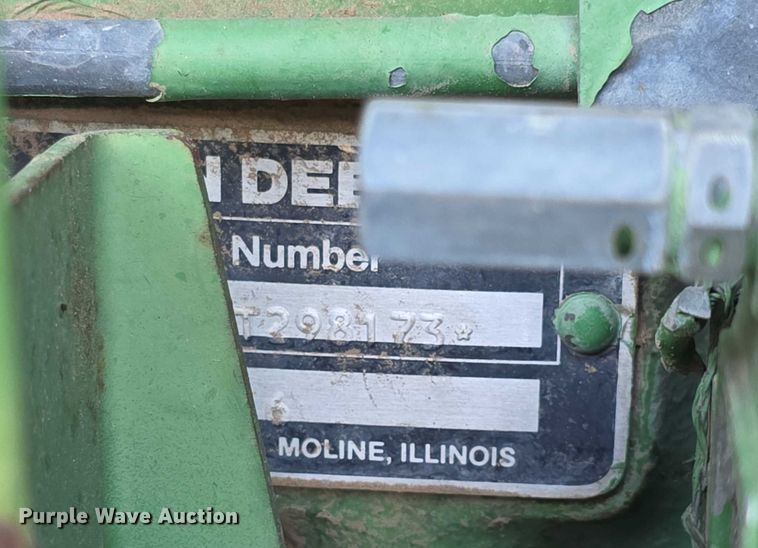 image for item EF3695 1985 John Deere 4450 tractor