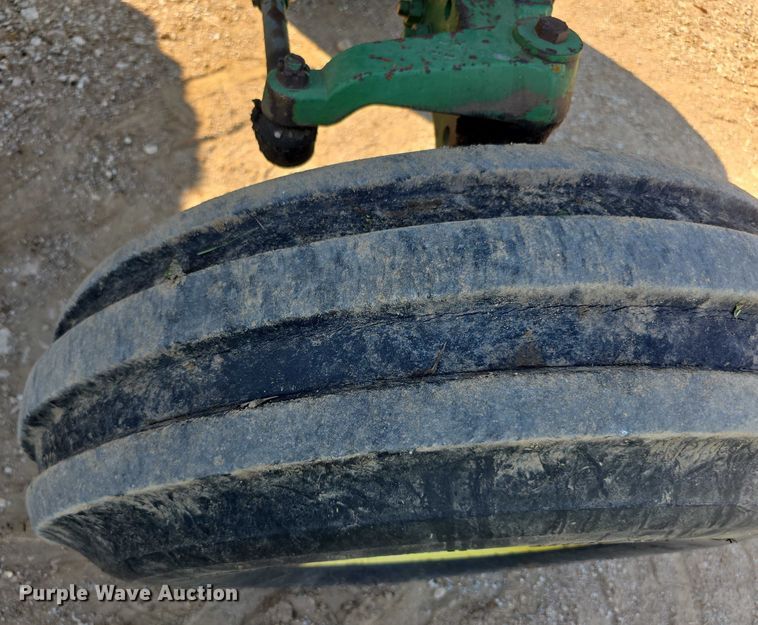 image for item EF3695 1985 John Deere 4450 tractor