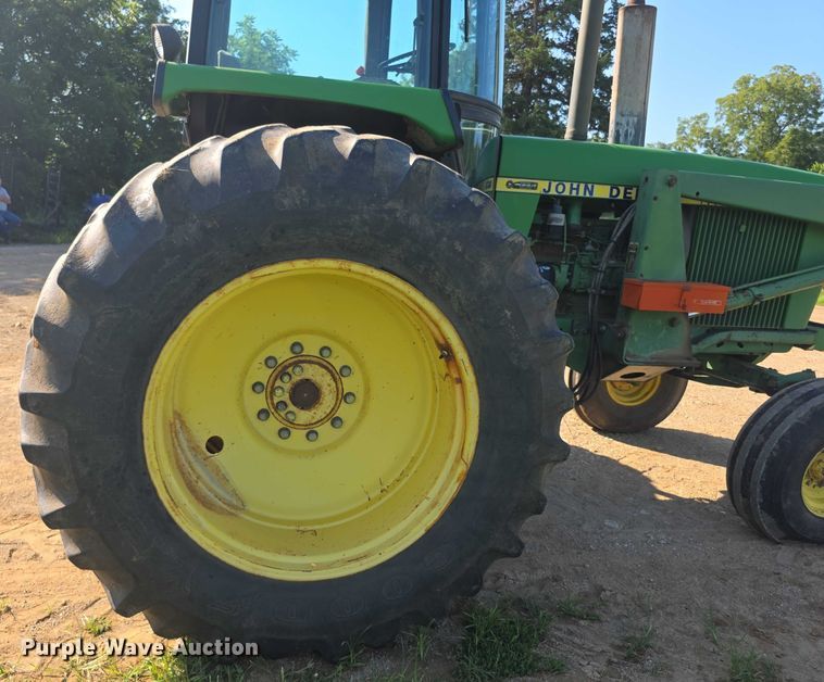 image for item EF3695 1985 John Deere 4450 tractor