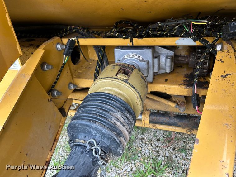 image for item EK8376 Vermeer 605XL round baler