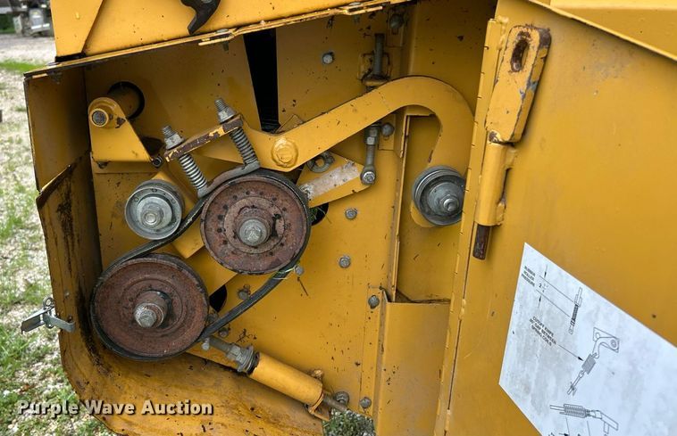 image for item EK8376 Vermeer 605XL round baler