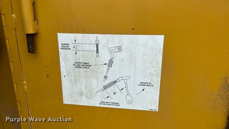 image for item EK8376 Vermeer 605XL round baler