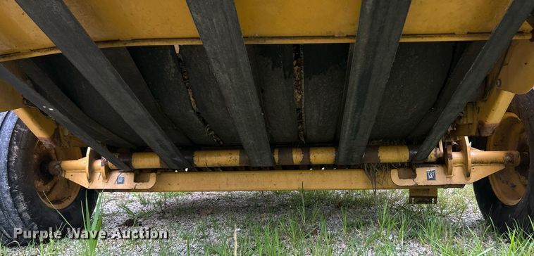 image for item EK8376 Vermeer 605XL round baler