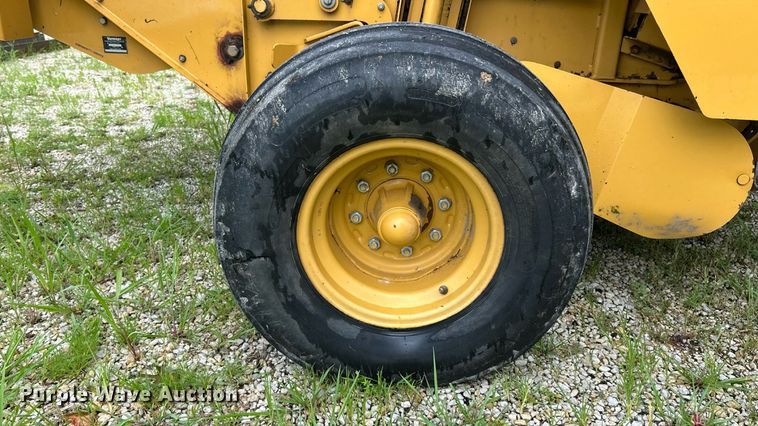 image for item EK8376 Vermeer 605XL round baler