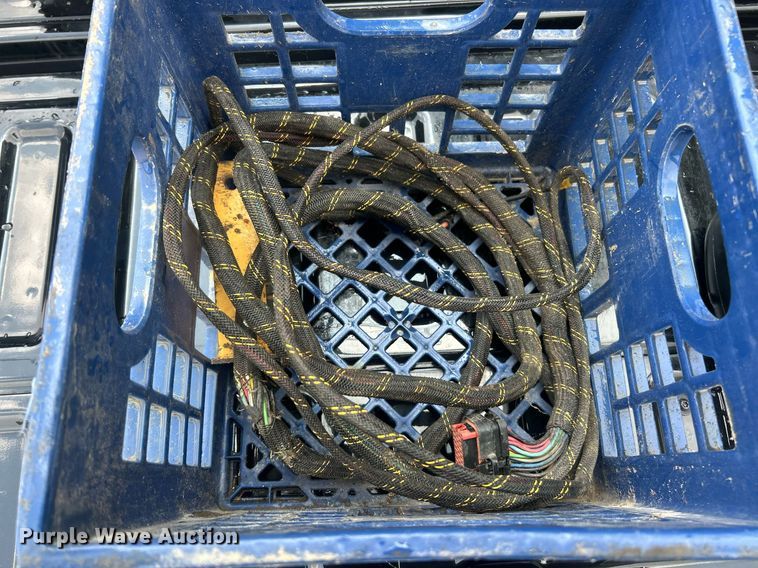 image for item EK8376 Vermeer 605XL round baler