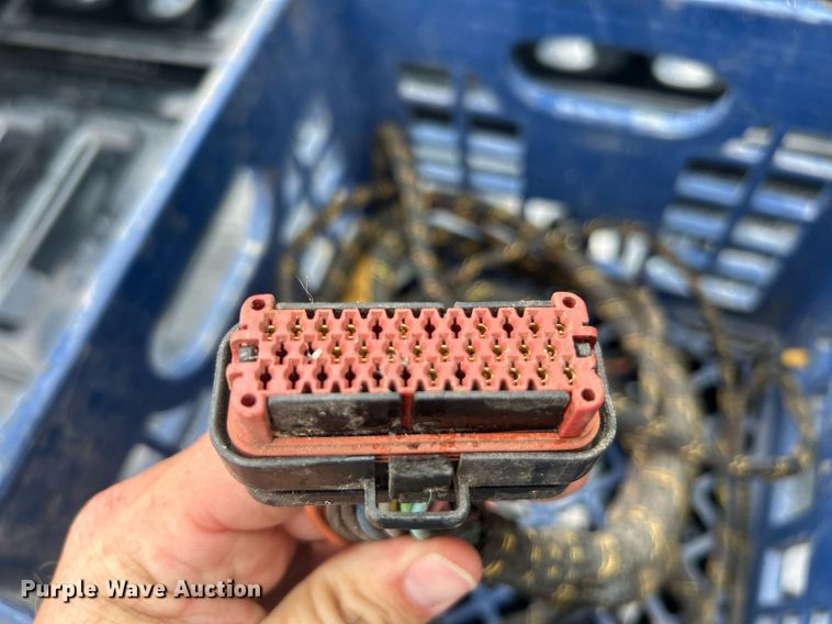 image for item EK8376 Vermeer 605XL round baler