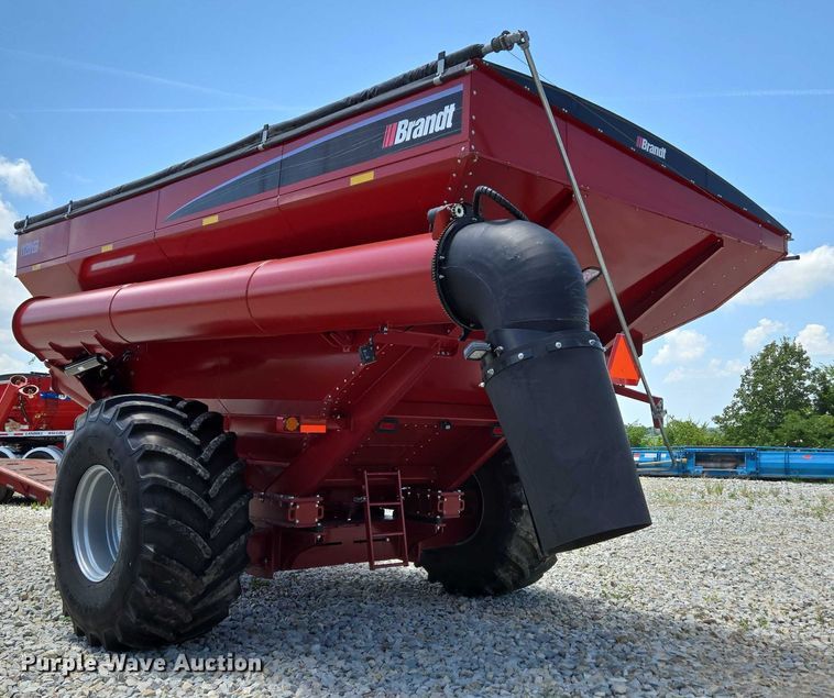 image for item EN2019 2022 Brandt 1120XT grain cart