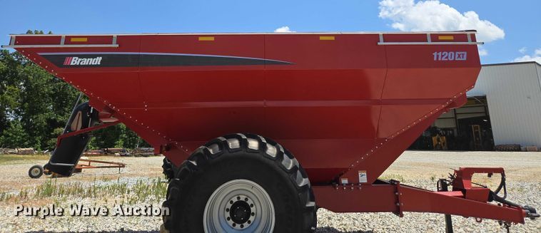 image for item EN2019 2022 Brandt 1120XT grain cart