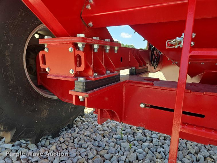 image for item EN2019 2022 Brandt 1120XT grain cart