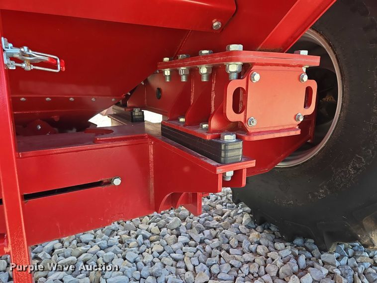 image for item EN2019 2022 Brandt 1120XT grain cart