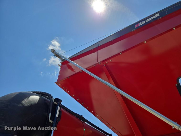 image for item EN2019 2022 Brandt 1120XT grain cart