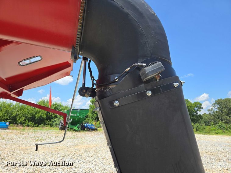 image for item EN2019 2022 Brandt 1120XT grain cart