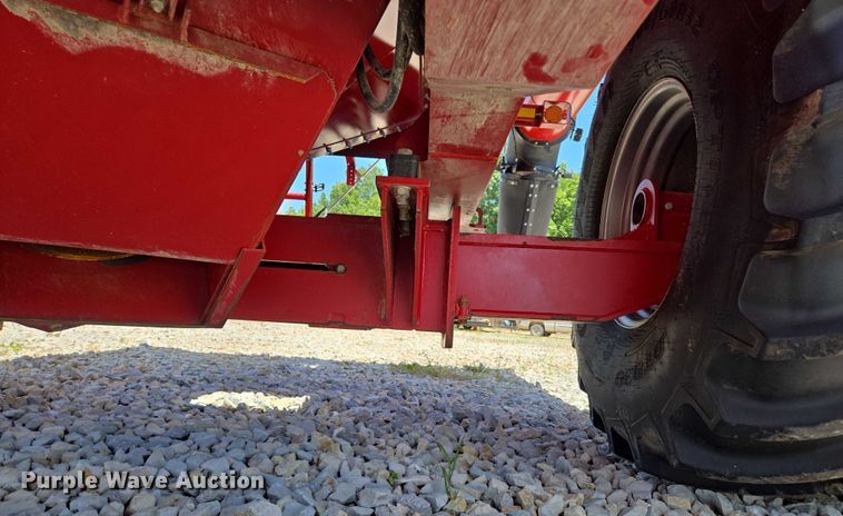 image for item EN2019 2022 Brandt 1120XT grain cart