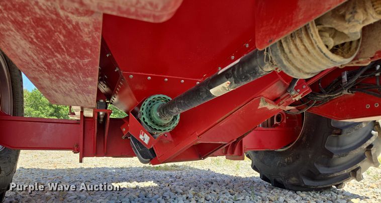 image for item EN2019 2022 Brandt 1120XT grain cart