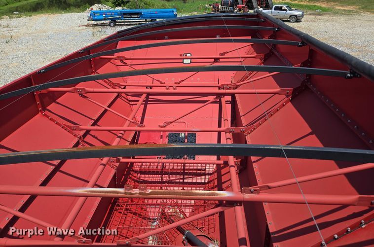 image for item EN2019 2022 Brandt 1120XT grain cart