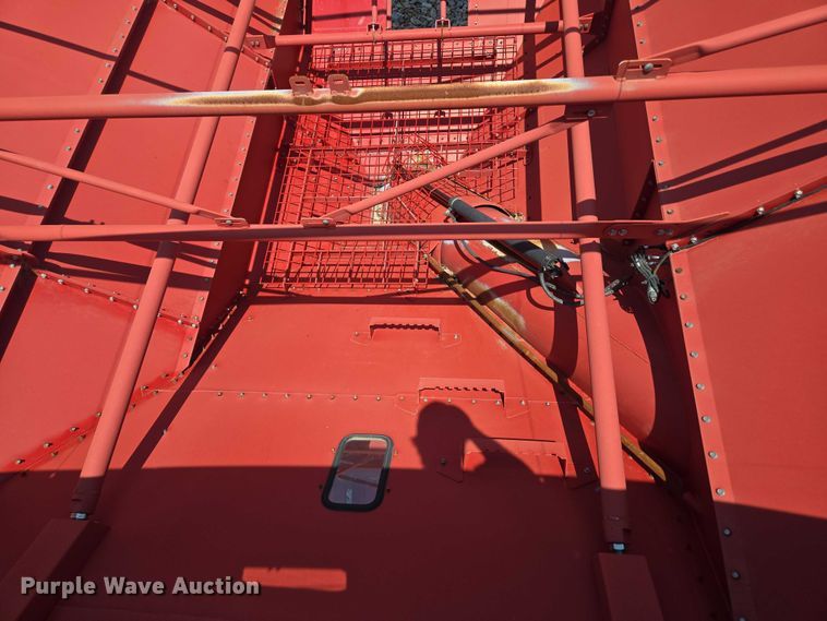 image for item EN2019 2022 Brandt 1120XT grain cart