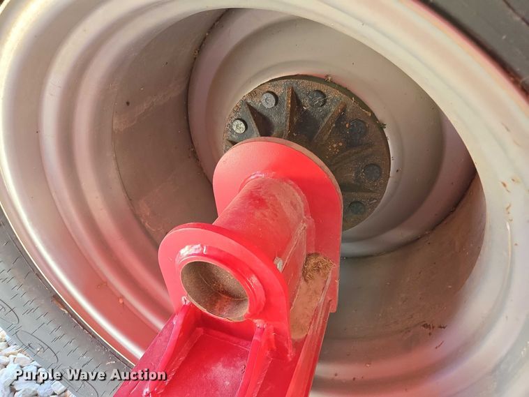 image for item EN2019 2022 Brandt 1120XT grain cart