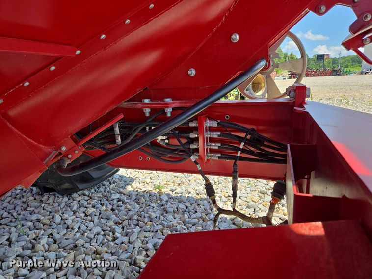 image for item EN2019 2022 Brandt 1120XT grain cart