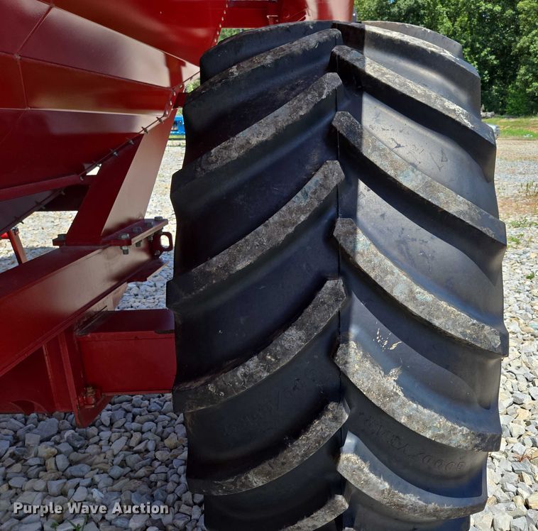 image for item EN2019 2022 Brandt 1120XT grain cart