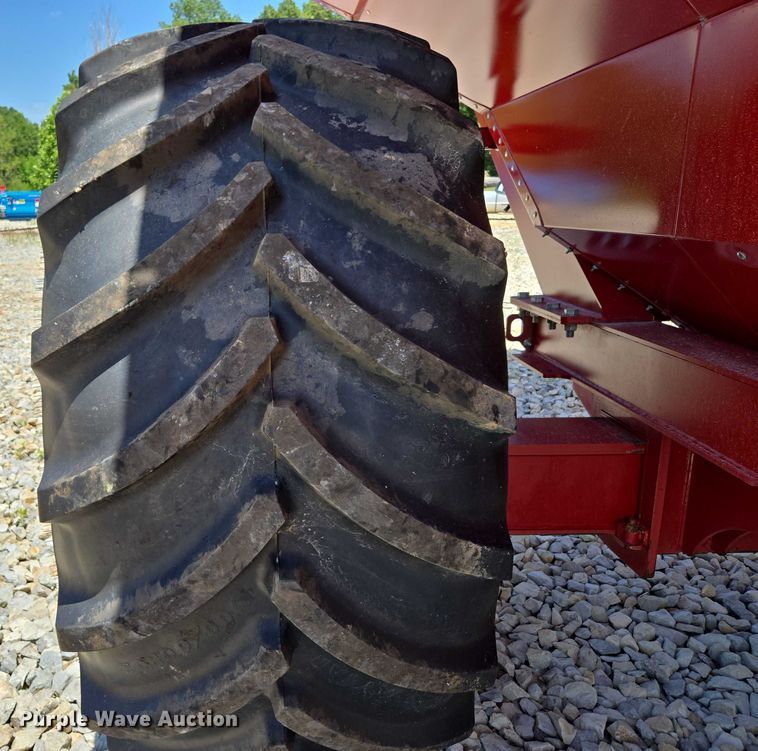 image for item EN2019 2022 Brandt 1120XT grain cart