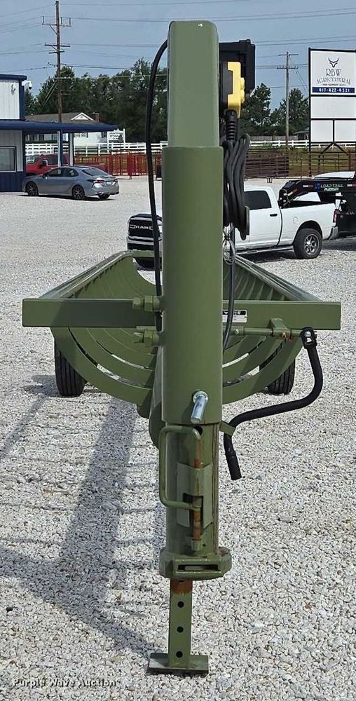 image for item EN2068 RBW HB42 hay bale trailer