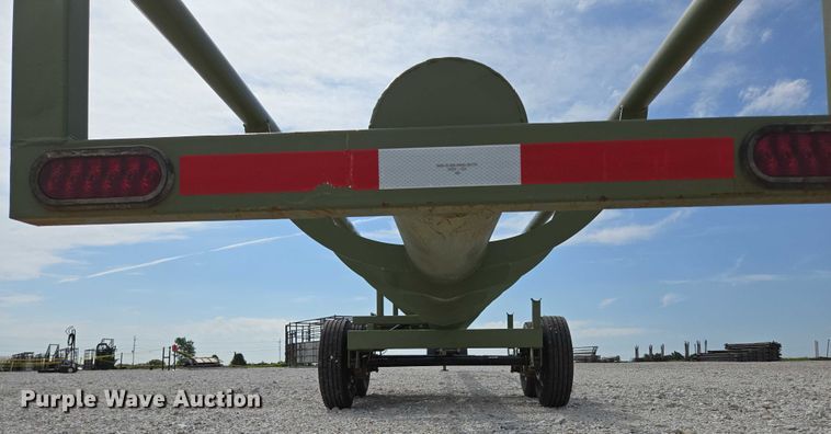 image for item EN2068 RBW HB42 hay bale trailer