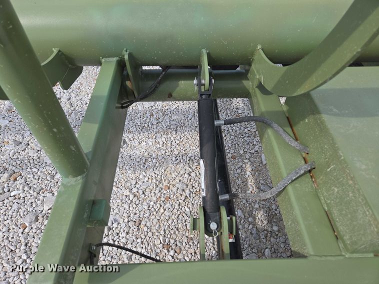 image for item EN2068 RBW HB42 hay bale trailer