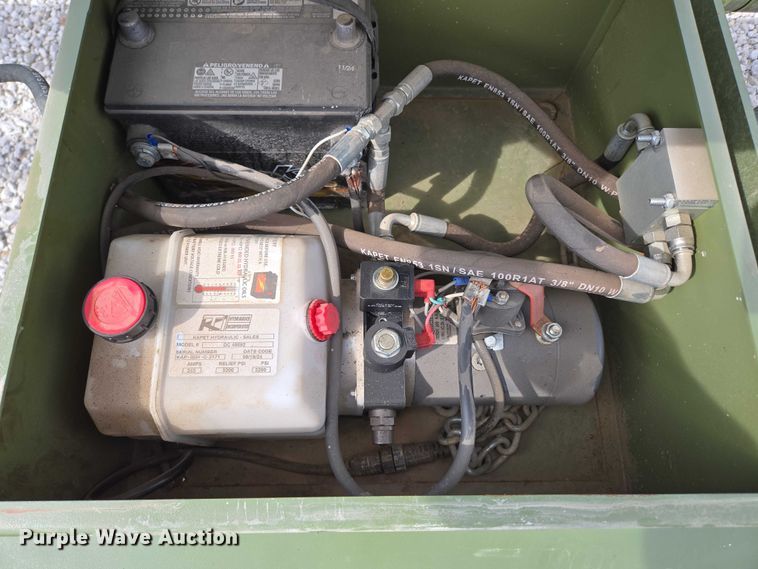 image for item EN2068 RBW HB42 hay bale trailer